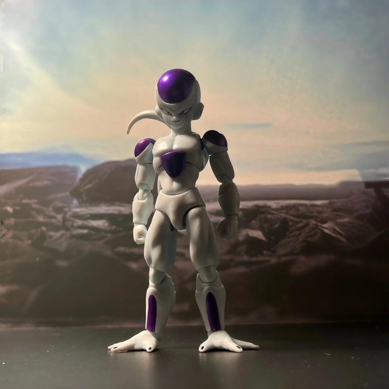 Figura de Ação Articulada Orig - Model Kit Frieza avaliação e preço