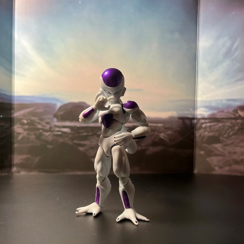 Figura de Ação Articulada Orig - Model Kit Frieza avaliação e preço