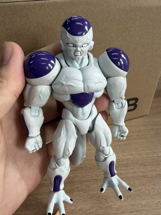 Novas Figuras de Ação DB Facto - Model Kit Frieza avaliação e preço